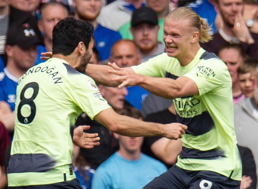 爱游戏游戏平台-丹佛掘金豪取连胜备战意大利杯Doinb在快船比赛中绝杀，阿森纳训练开放日直接炸裂的简单介绍